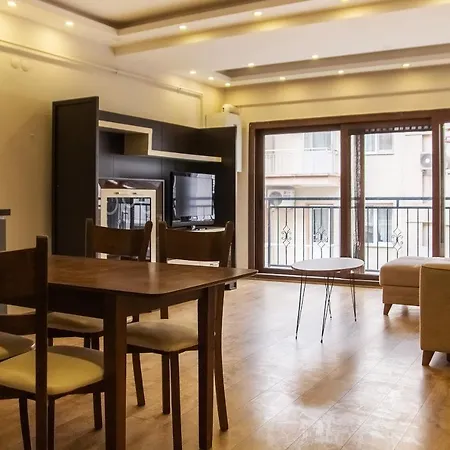Apartment Cozy And Near Shore And Trendy Attractions In Karsiyaka, Izmir